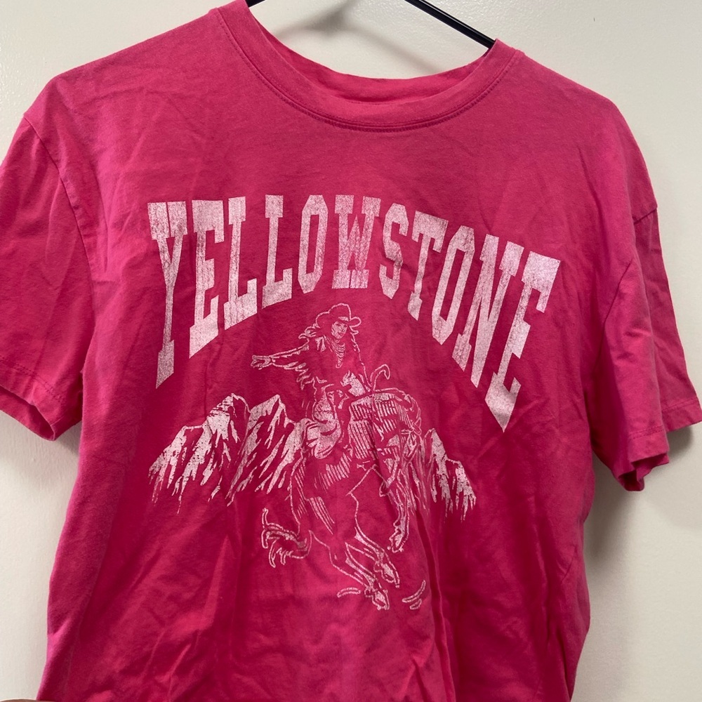 Yellowstone Pink Graphic womens Tee